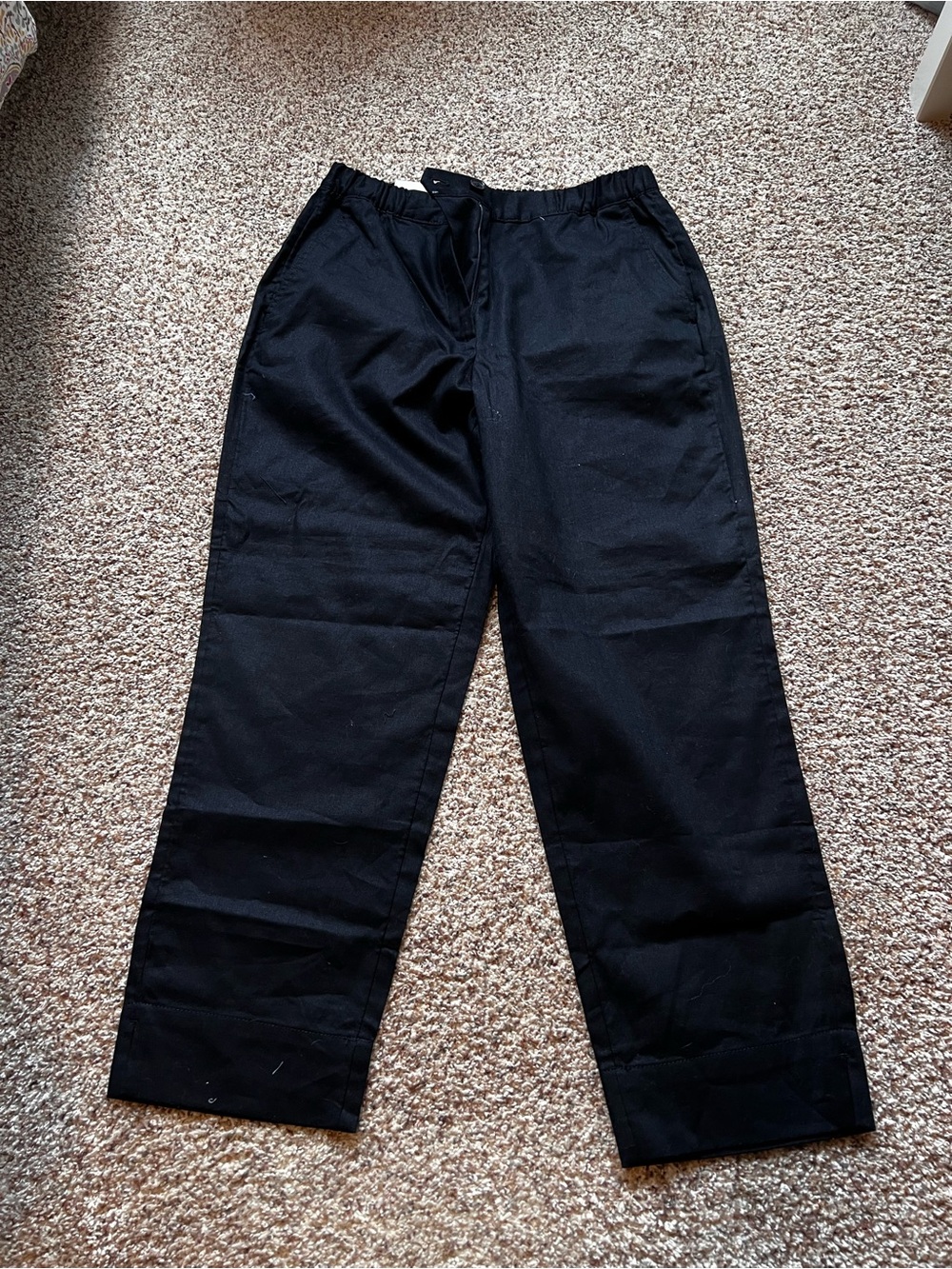 Banana Republic Factory Women’s Black Tapered Ankle Pant